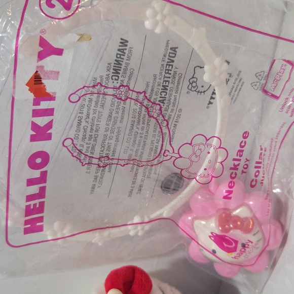 Hello Kitty Bundle Charms, Rings Plushies and More - Picture 9 of 9